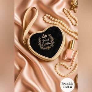 Juicy Couture Royal Couture Heart Wristlet Black Gold Logo Coin Pouch NWT